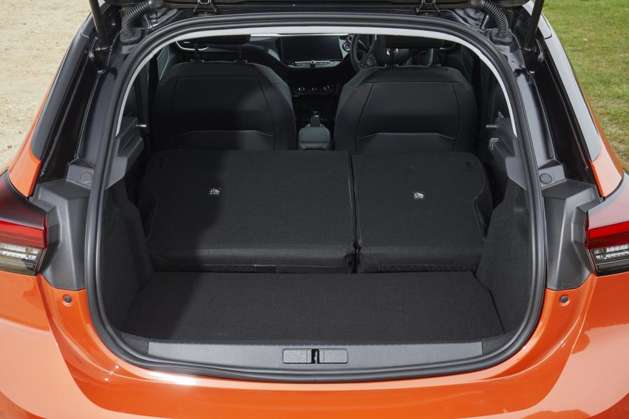 Багажник Vauxhall Corsa-e (F) 2019 года  (фото 13 из 38)